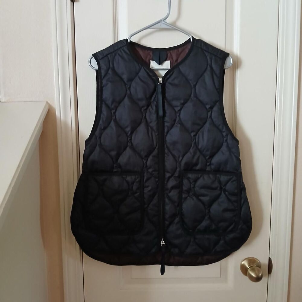 Everlane Black ReNew Quilted Puffer Vest XS Gorpcore Minimalist Classic Basic